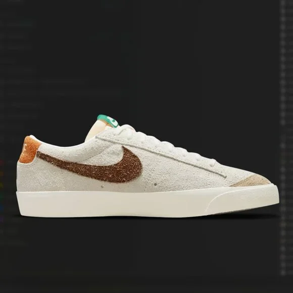 Nike Blazer Low 77 Premium Sneaker - Coconut Milk - Picture 2 of 8